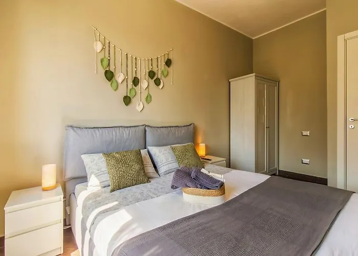 Exclusive & Strategic 2-Bedroom Apartment, 50M From M4
